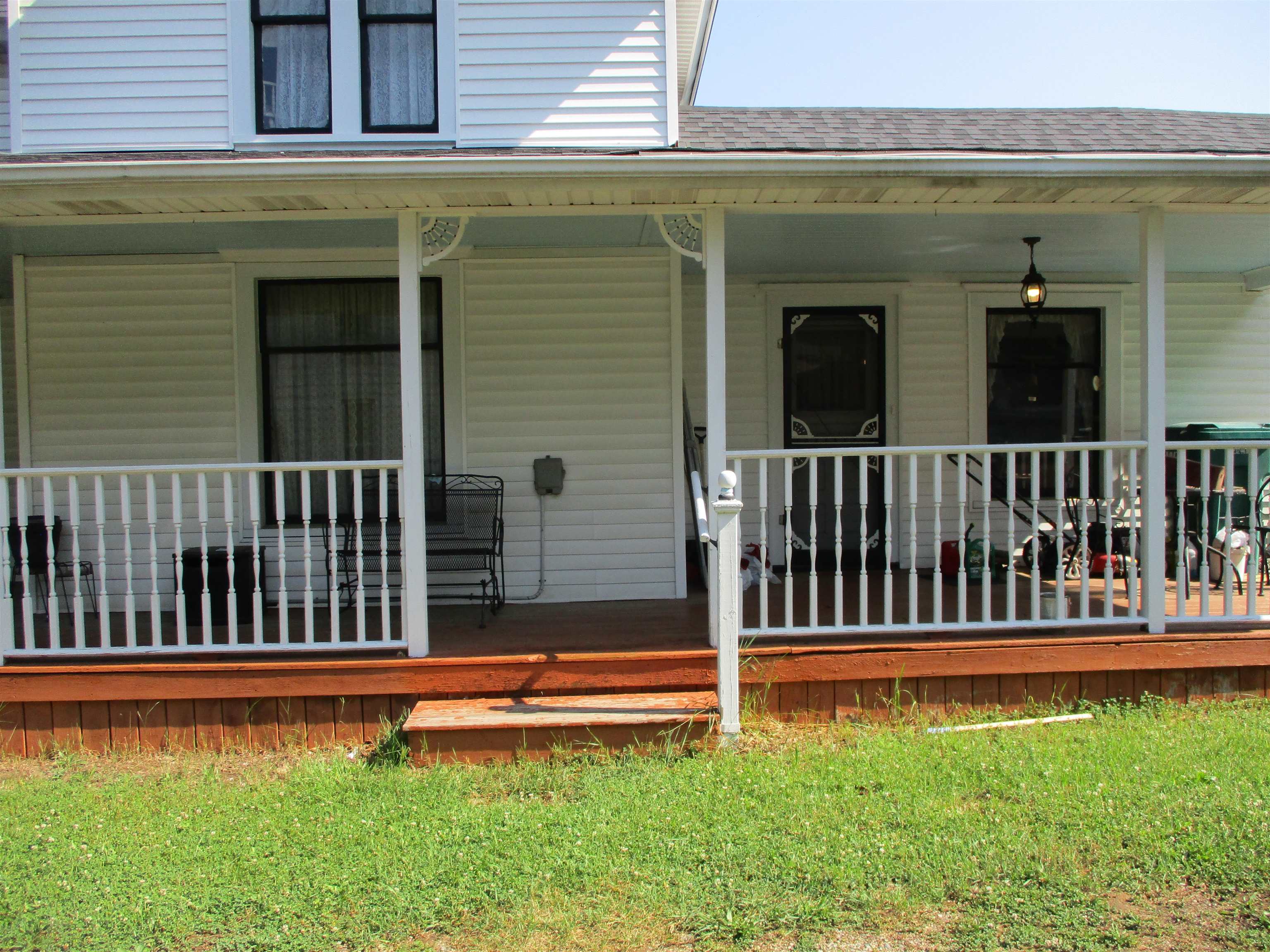 322 North Main Street Perry, MI 48872 - Photo 4 of 32 50180110-72a1e158-4fec-4539-b4d8-580d1613ffd1.JPG
