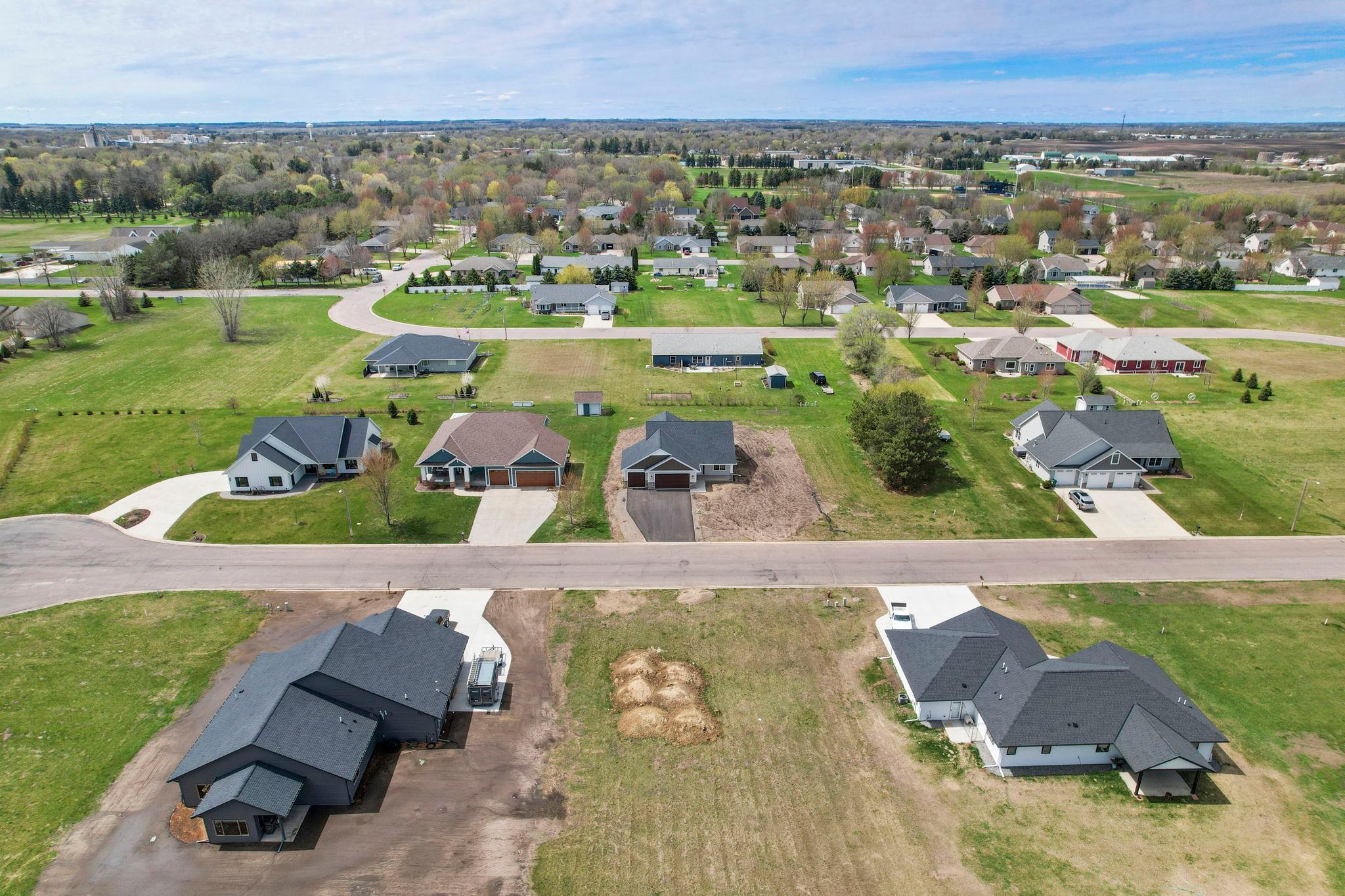 741 St James Circle Litchfield, MN 55355 - Photo 6 of 72