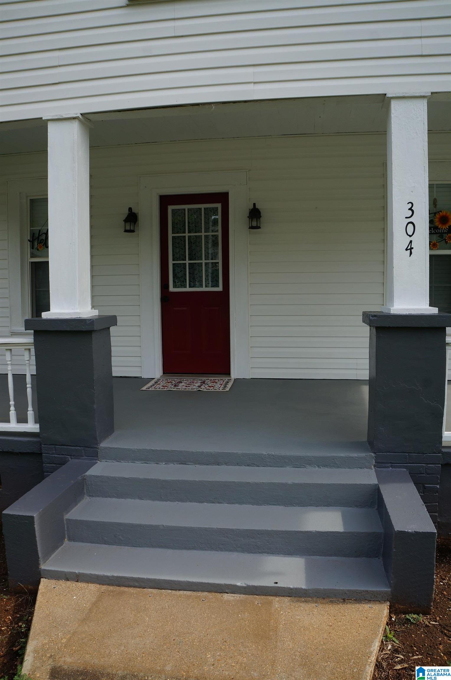 304 East 3rd Street Sylacauga, AL 35150 - Photo 7 of 40