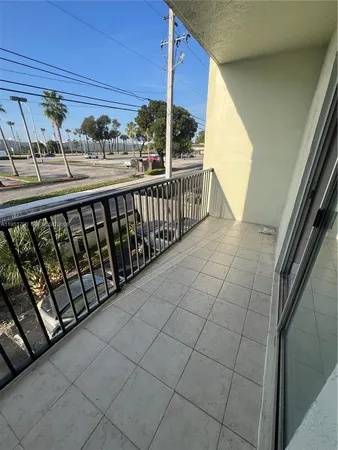 $1,900 | 5731 Northwest 37th Street, Unit 218, Virginia Gardens, FL 33166
