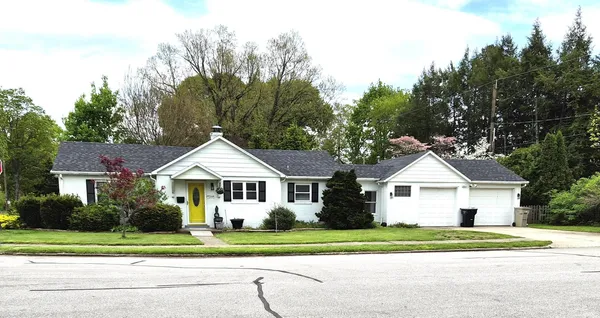 $219,900 | 1004 East Woodside Street, South Bend, IN 46614