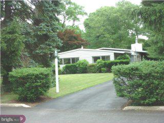 41 Jefron Drive Ambler, PA 19002 - Photo 2 of 3 Gallery Image 2