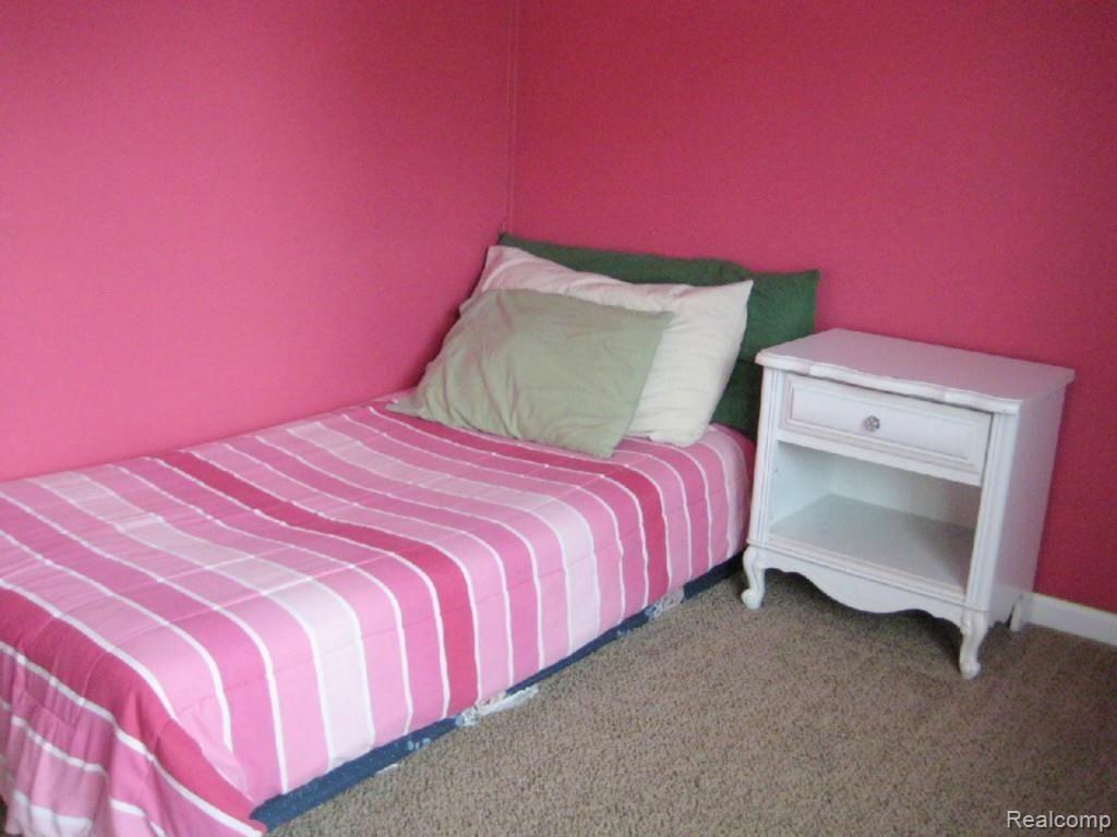 8400 Metcalf Road Avoca, MI 48006 - Photo 21 of 28 Bedroom 4