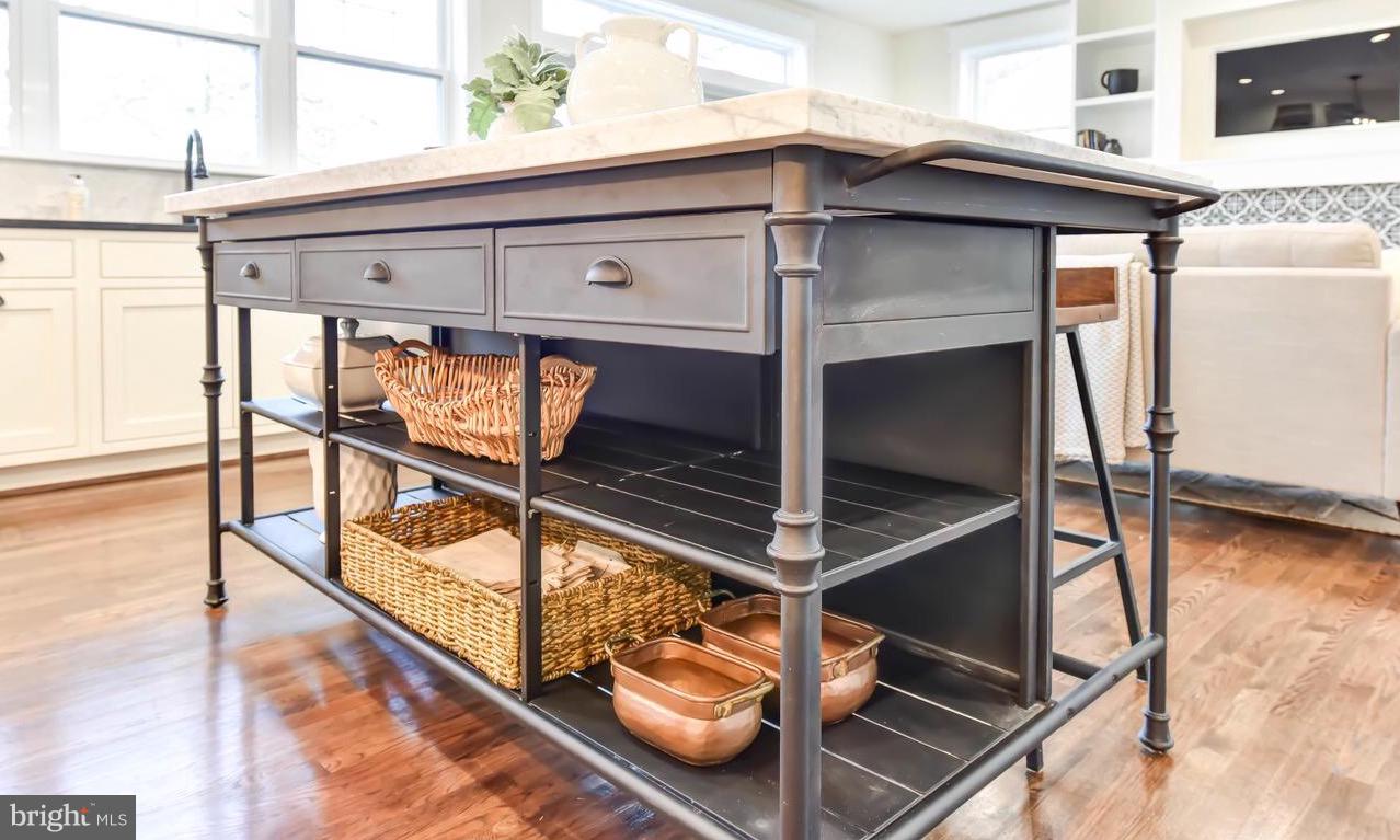 5531 30th Place Northwest Washington, DC 20015 - Photo 17 of 47