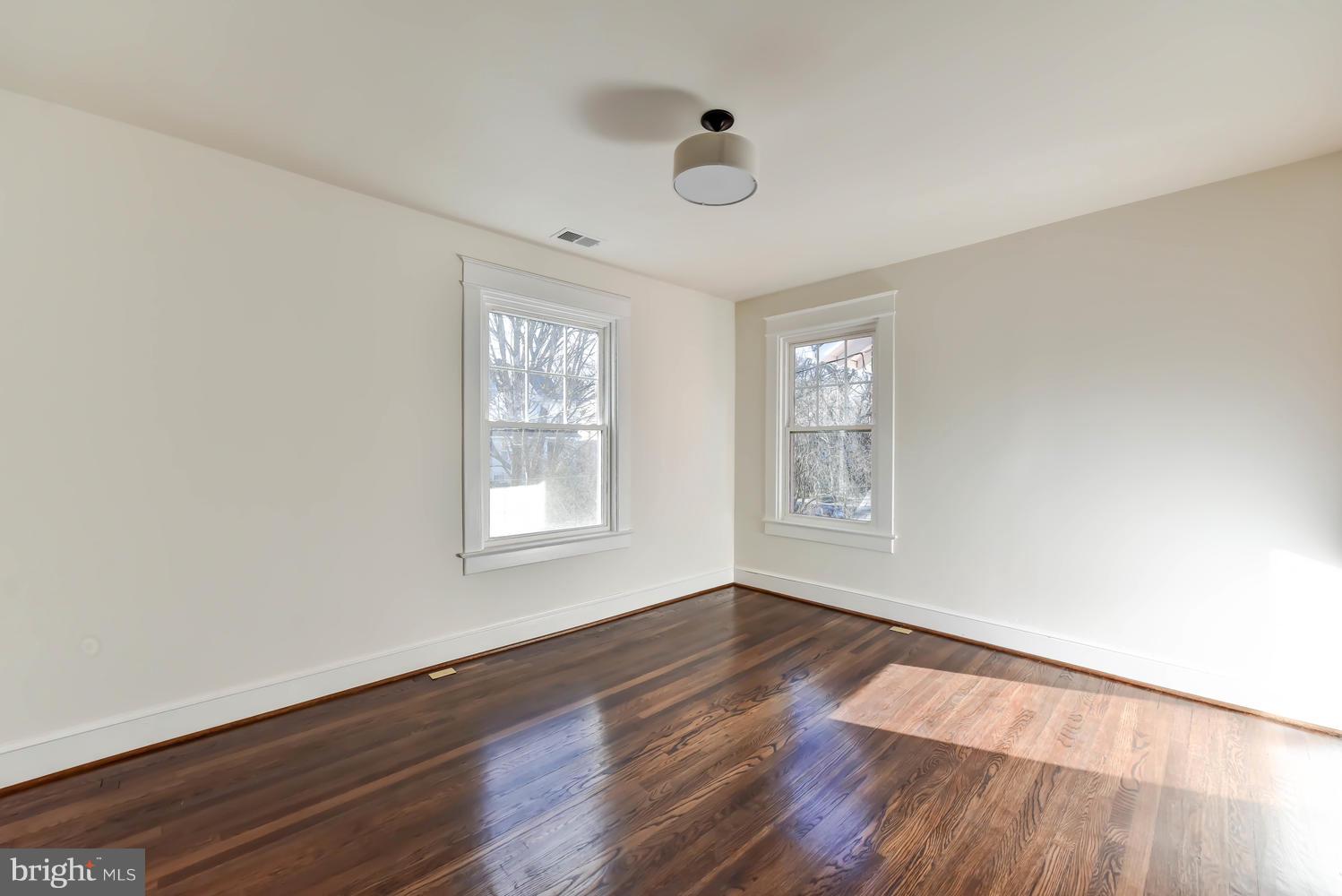 5531 30th Place Northwest Washington, DC 20015 - Photo 34 of 47