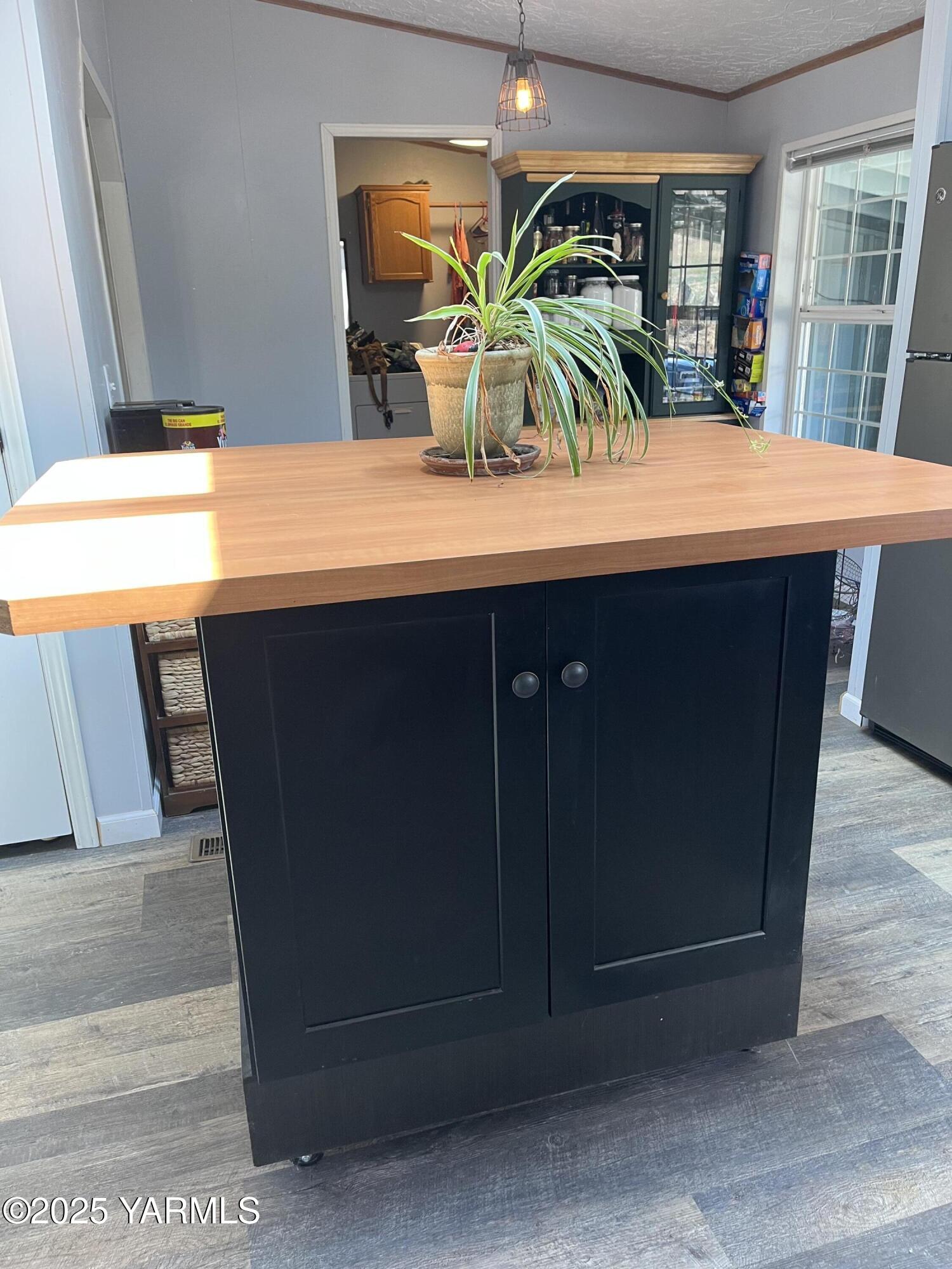 14190 North Wenas Road Selah, WA 98942 - Photo 20 of 62 IMG_0466