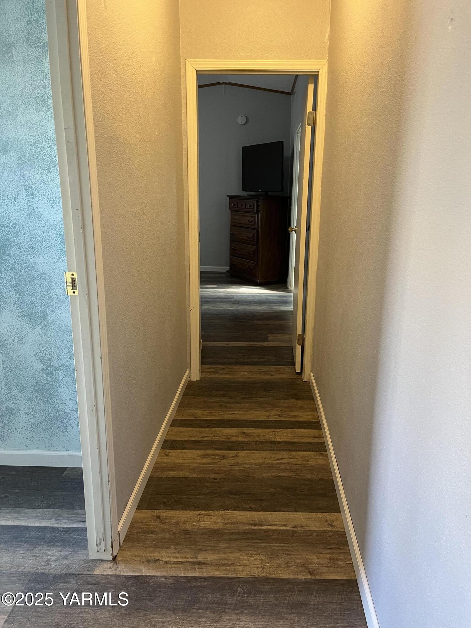 14190 North Wenas Road Selah, WA 98942 - Photo 44 of 62 a view of entryway