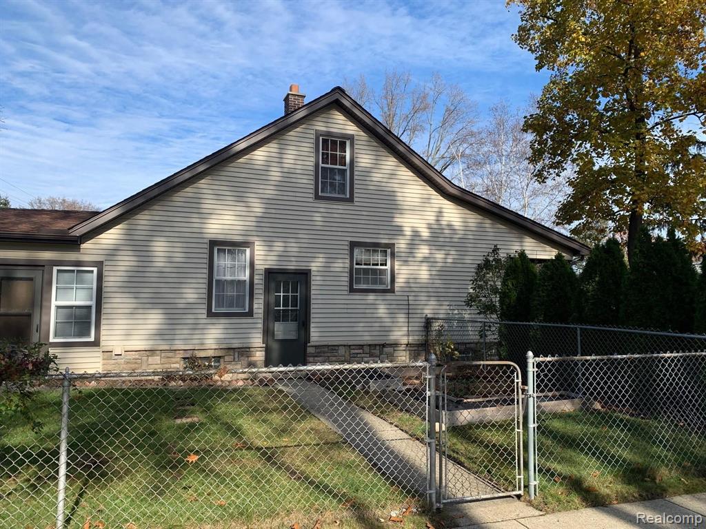 2603 Rochester Road Royal Oak, MI 48073 - Photo 41 of 43
