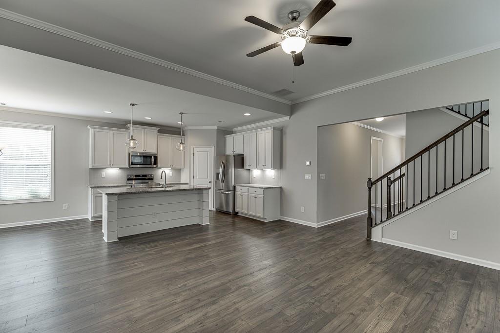 5404 Falling Branch Court Flowery Branch, GA 30542 - Photo 8 of 80