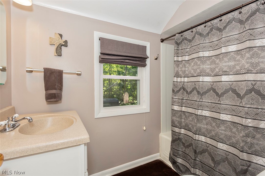 1119 Croyden Road Lyndhurst, OH 44124 - Photo 31 of 35