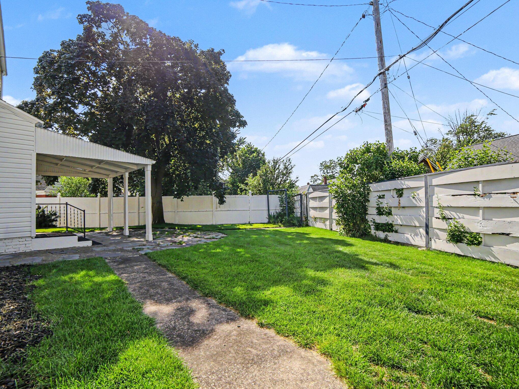 2933 Dawes Road Muskegon, MI 49441 - Photo 64 of 77 011_file_2060