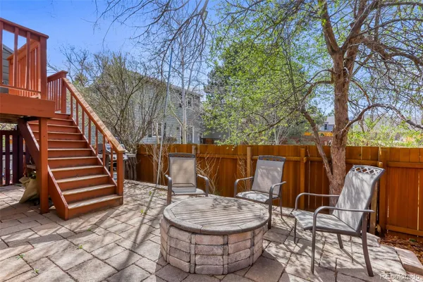 a view of outdoor space yard and patio