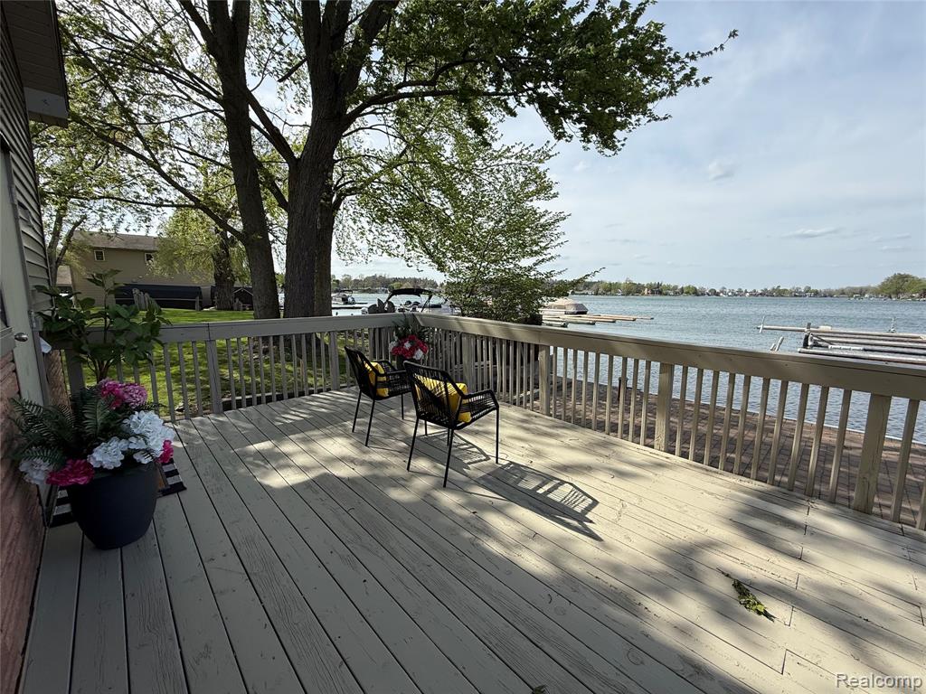 2100 South Long Lake Road, Unit 2 Fenton, MI 48430 - Photo 19 of 21