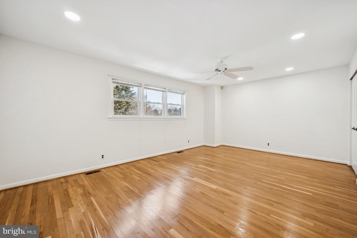 635 East Main Street, Unit 14 Moorestown, NJ 08057 - Photo 20 of 32 a view of an empty room with a window