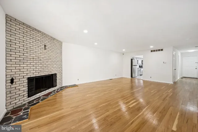 $429,900 | 635 East Main Street, Unit 14, Moorestown, NJ 08057