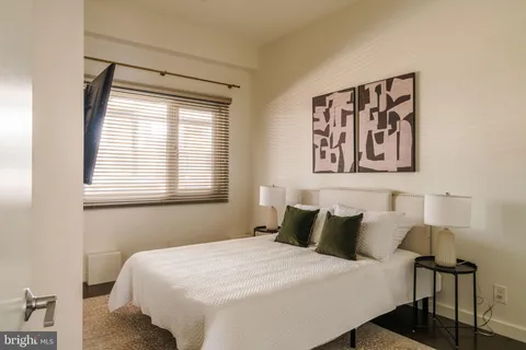 $1,160,000 | 227 West George Street, Philadelphia, PA 19123