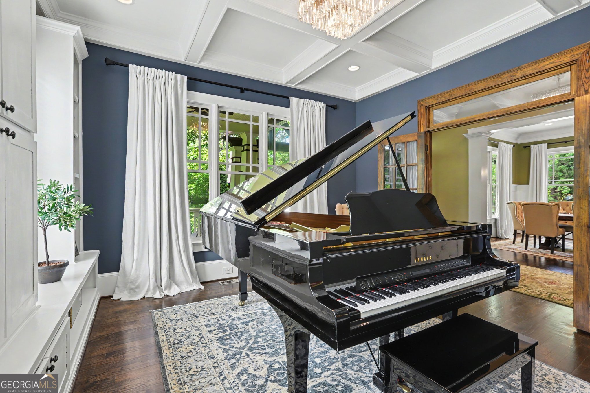 1390 Thomas Road Decatur, GA 30030 - Photo 6 of 43