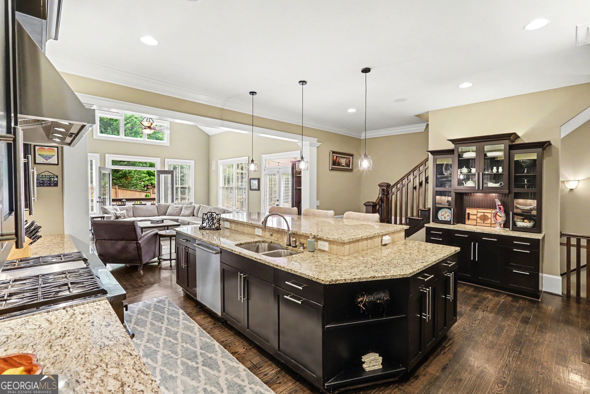 1390 Thomas Road Decatur, GA 30030 - Photo 8 of 43