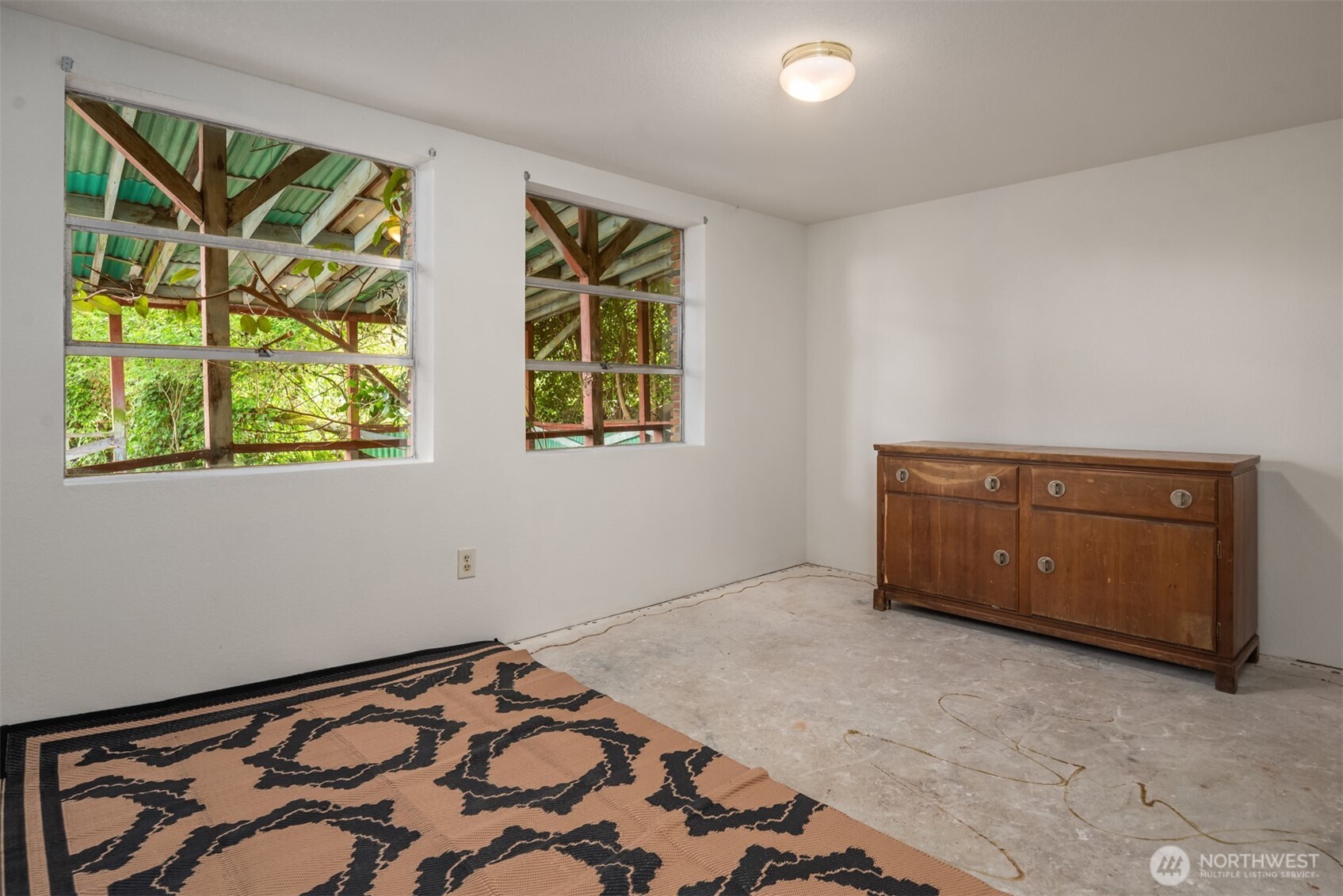 5235 South Graham Street Seattle, WA 98118 - Photo 14 of 34