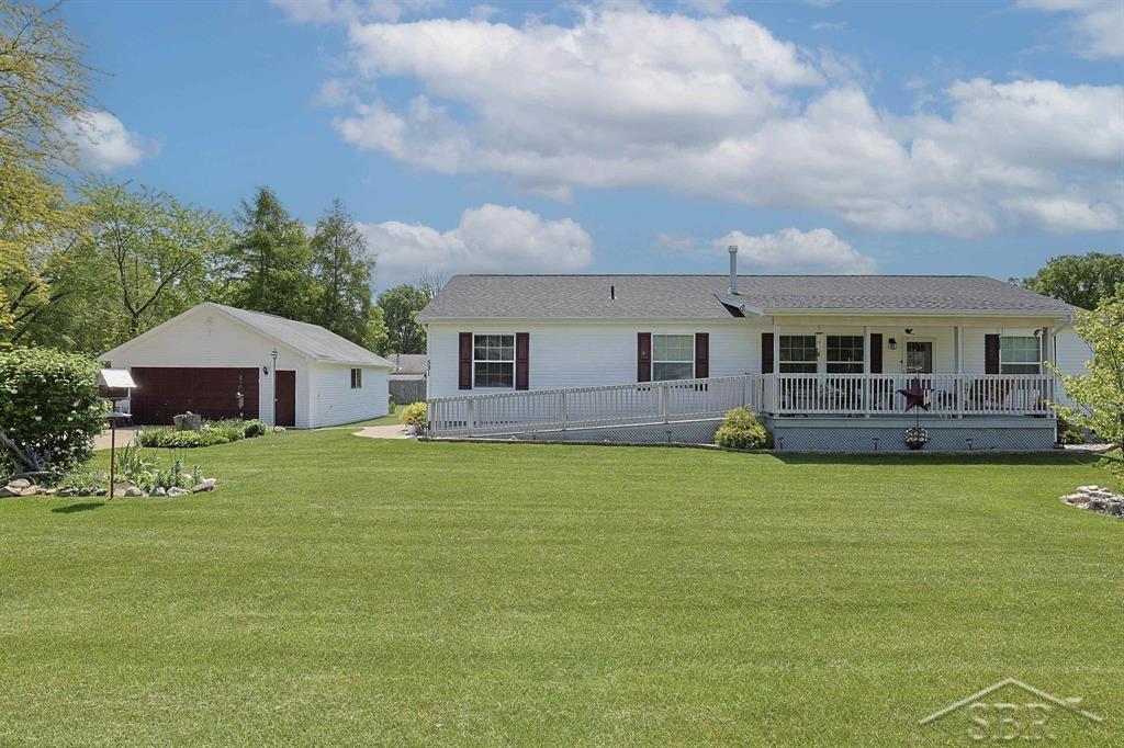 531 West Myrtle Road Sanford, MI 48657 - Photo 4 of 50