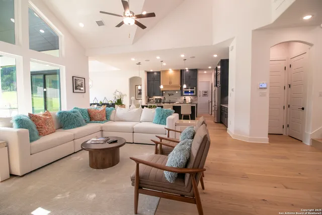 $1,575,000 | 7302 Cresta Bulivar, San Antonio, TX 78256