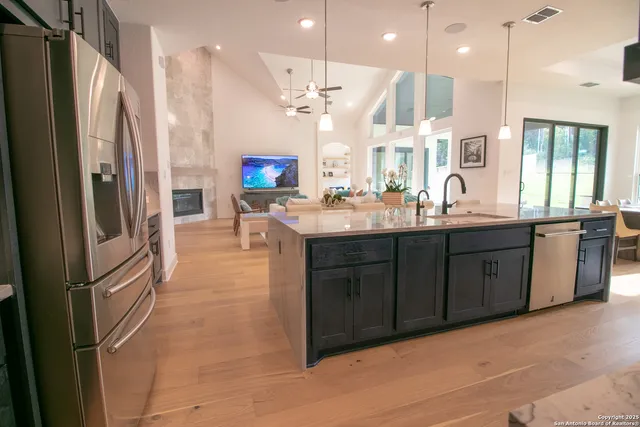 $1,575,000 | 7302 Cresta Bulivar, San Antonio, TX 78256