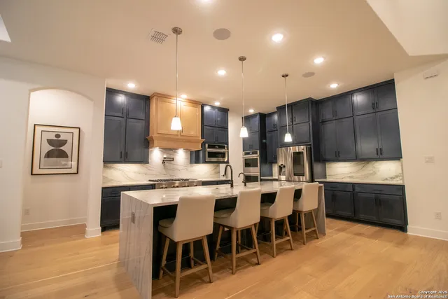 $1,575,000 | 7302 Cresta Bulivar, San Antonio, TX 78256
