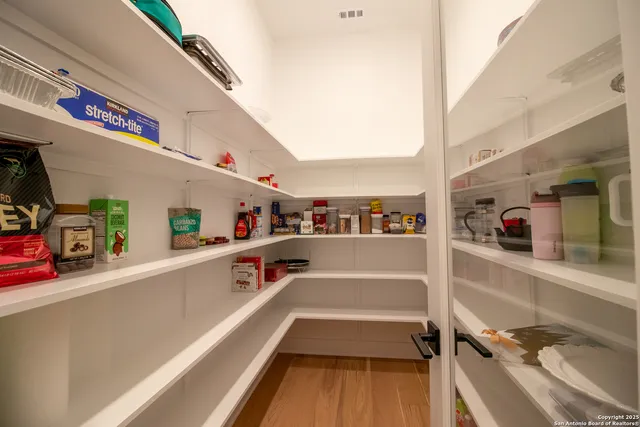 $1,575,000 | 7302 Cresta Bulivar, San Antonio, TX 78256