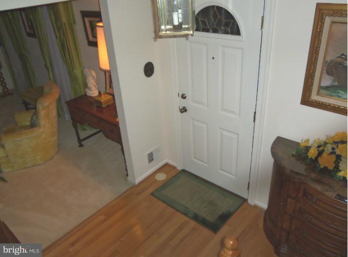 9010 Ivanhoe Road Fort Washington, MD 20744 - Photo 11 of 29 Foyer