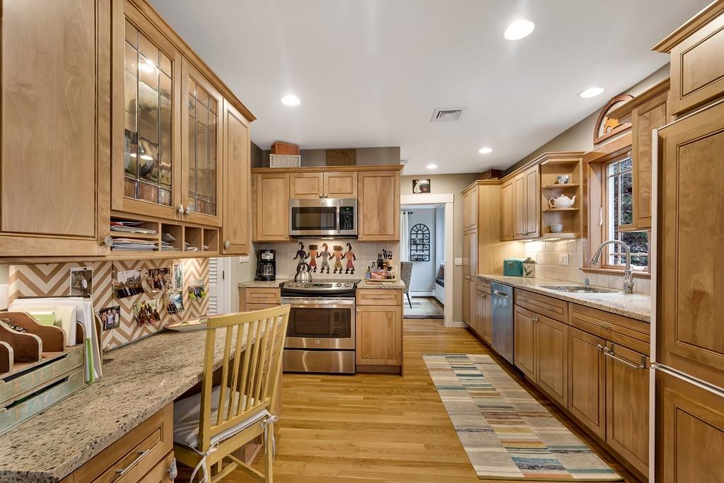 312 Manning Street Needham, MA 02492 - Photo 11 of 28 Gallery Image 11