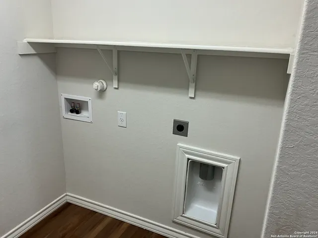 a close up of a microwave