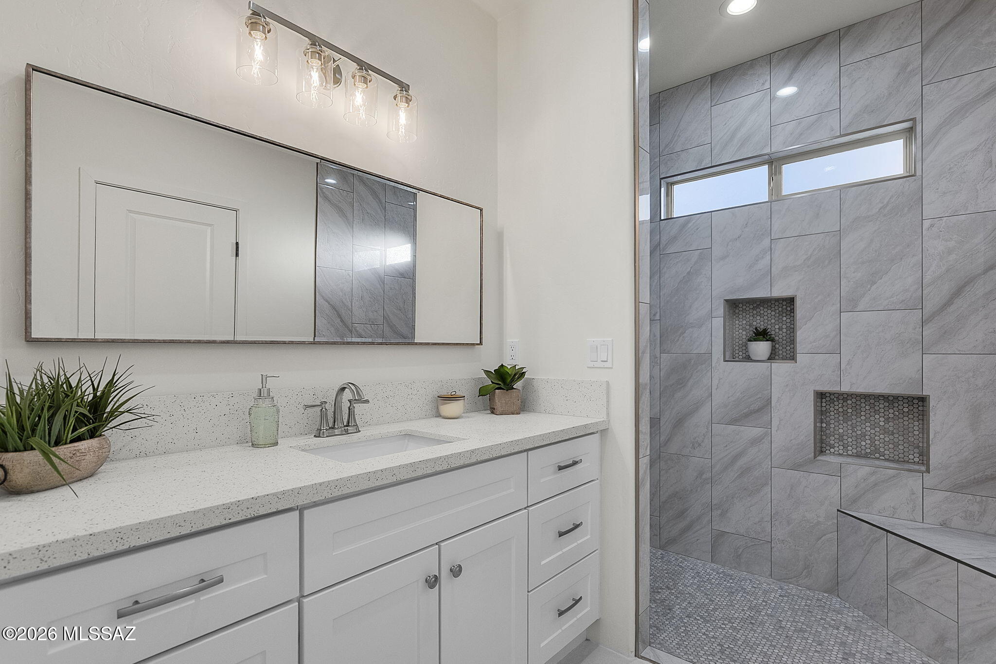 1847 Circulo Glorieta Rio Rico, AZ 85648 - Photo 15 of 21 Gallery Image 15