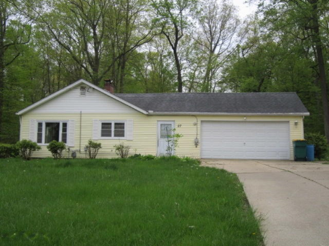 27 Riverside Parkway Battle Creek, MI 49015 - Photo 1 of 14 27 Riverside Pkwy (9)