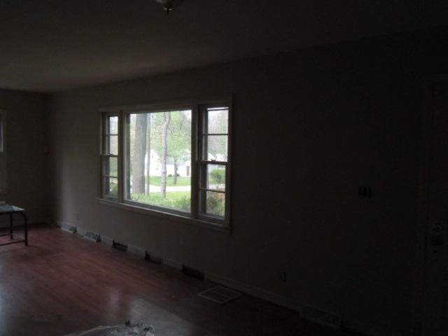 27 Riverside Parkway Battle Creek, MI 49015 - Photo 6 of 14 27 Riverside Pkwy (4)