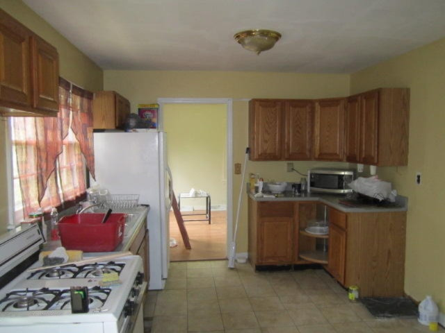 27 Riverside Parkway Battle Creek, MI 49015 - Photo 7 of 14 27 Riverside Pkwy (15)