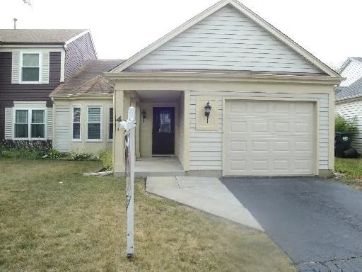 $2,400 | 41 Bedford Road, Mundelein, IL 60060