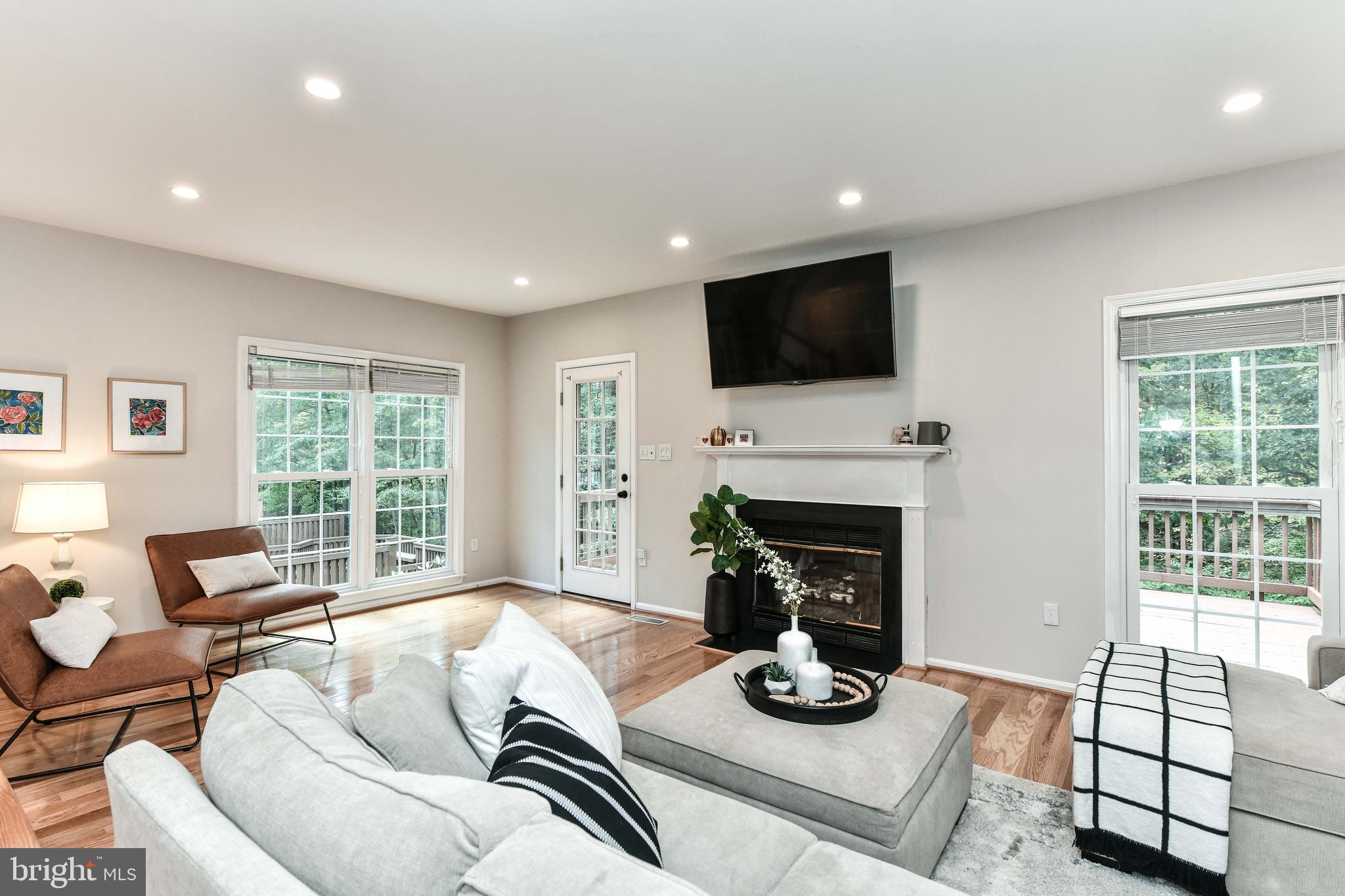 11790 Great Owl Circle Reston, VA 20194 - Photo 13 of 54 Recessed lighting as well!