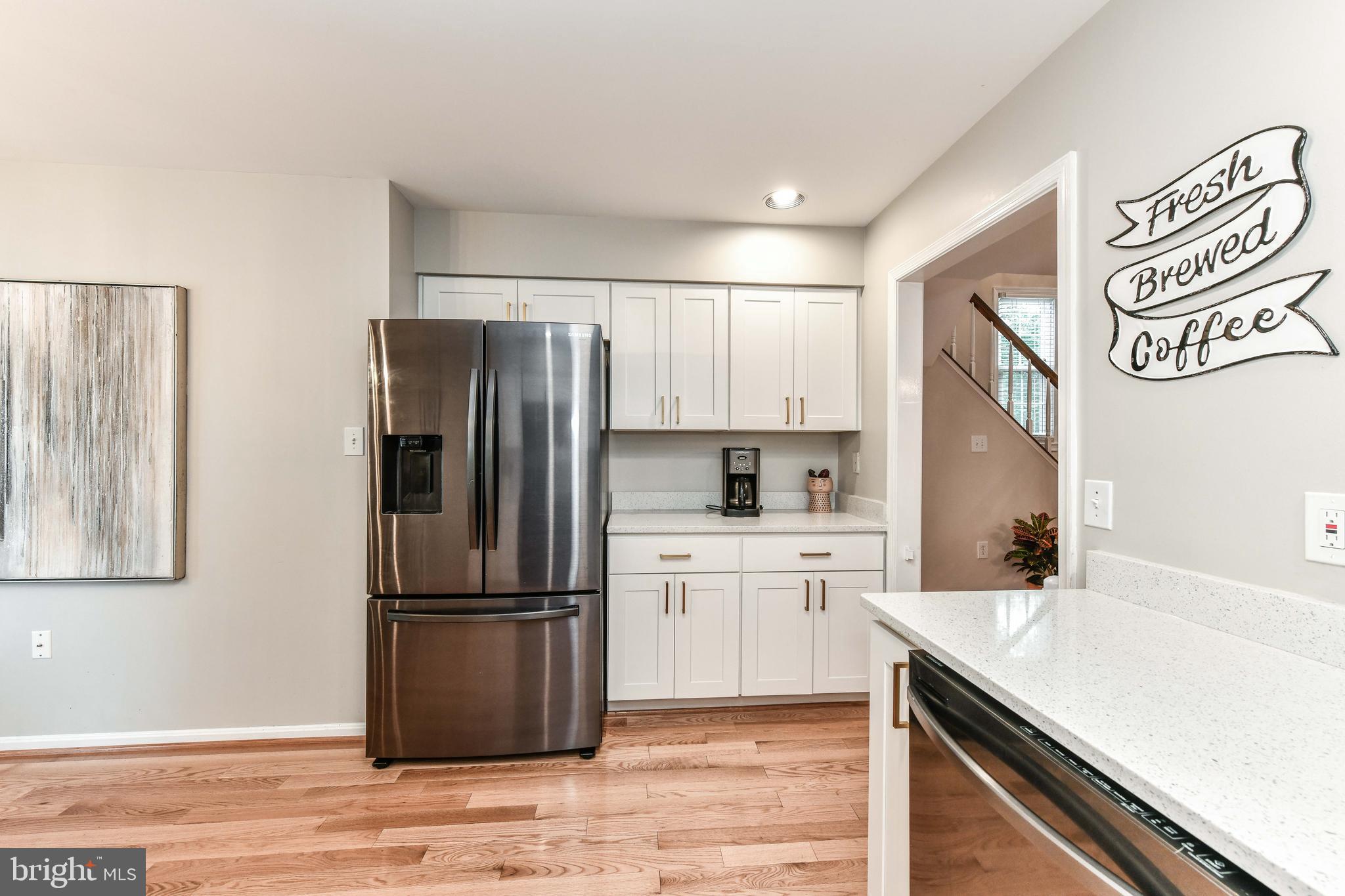 11790 Great Owl Circle Reston, VA 20194 - Photo 19 of 54 Upgraded appliances and coffee bar area