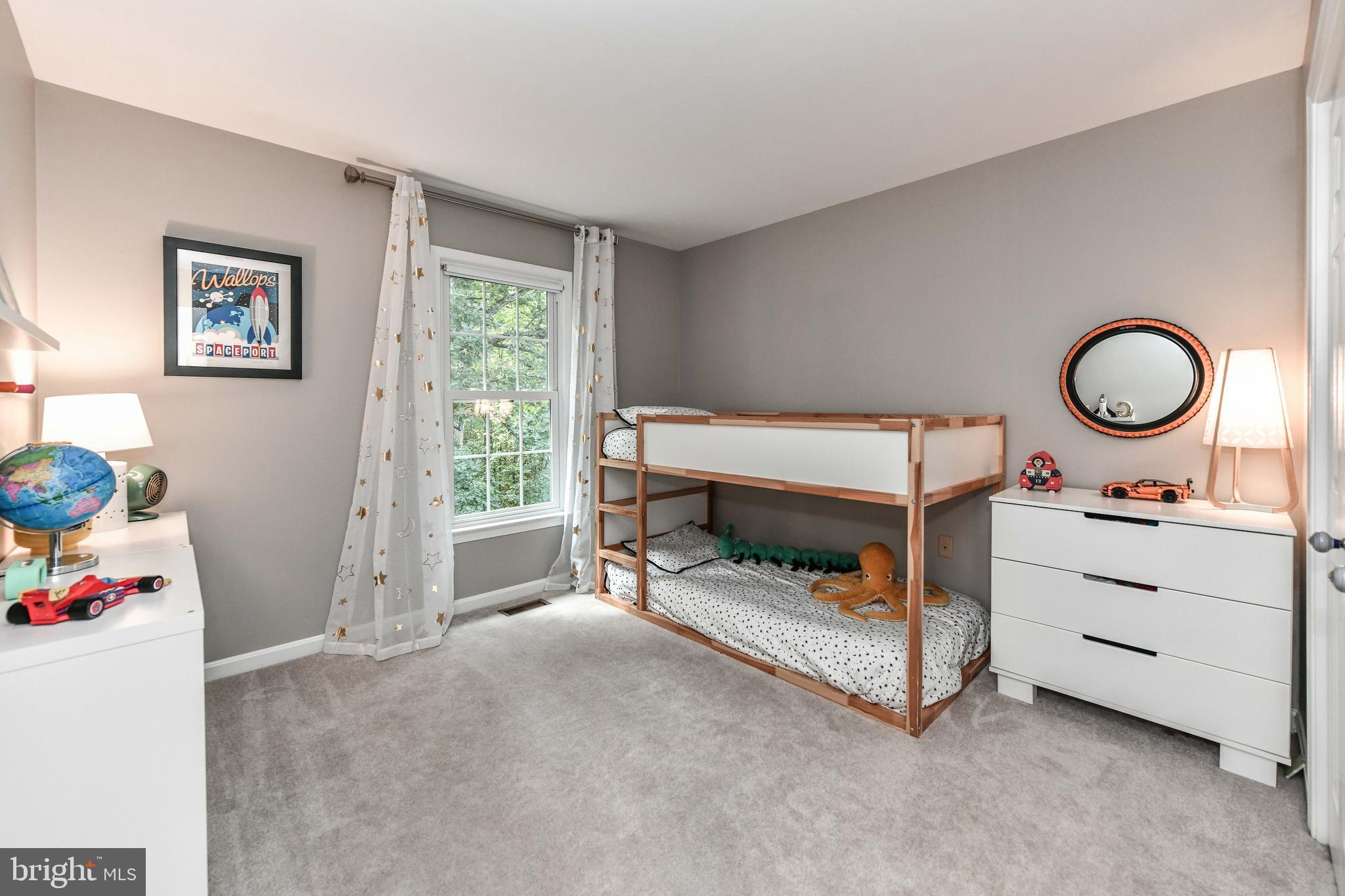 11790 Great Owl Circle Reston, VA 20194 - Photo 33 of 54 2nd bedroom on upper level
