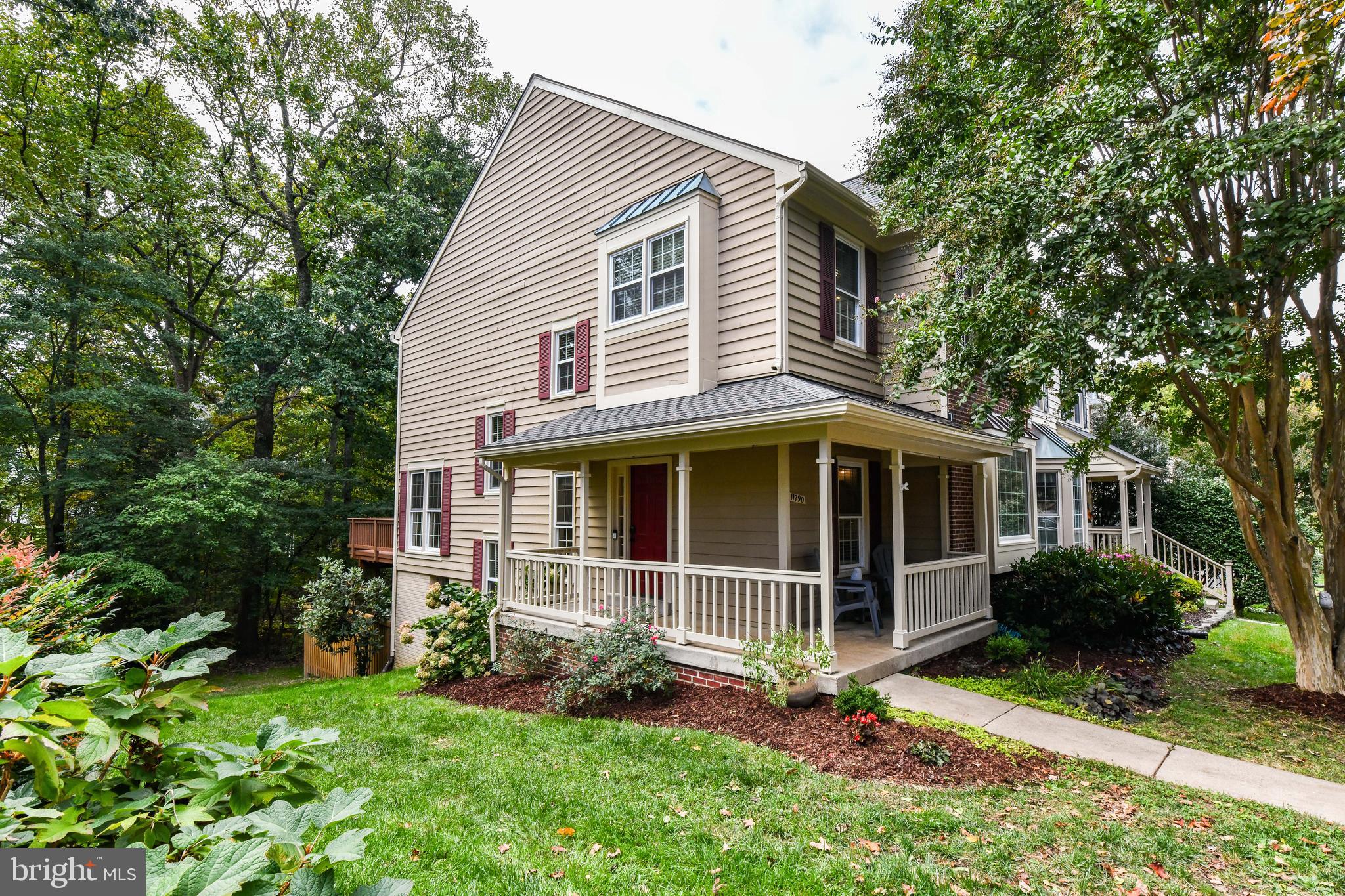 11790 Great Owl Circle Reston, VA 20194 - Photo 4 of 54 Wrap-around porch!