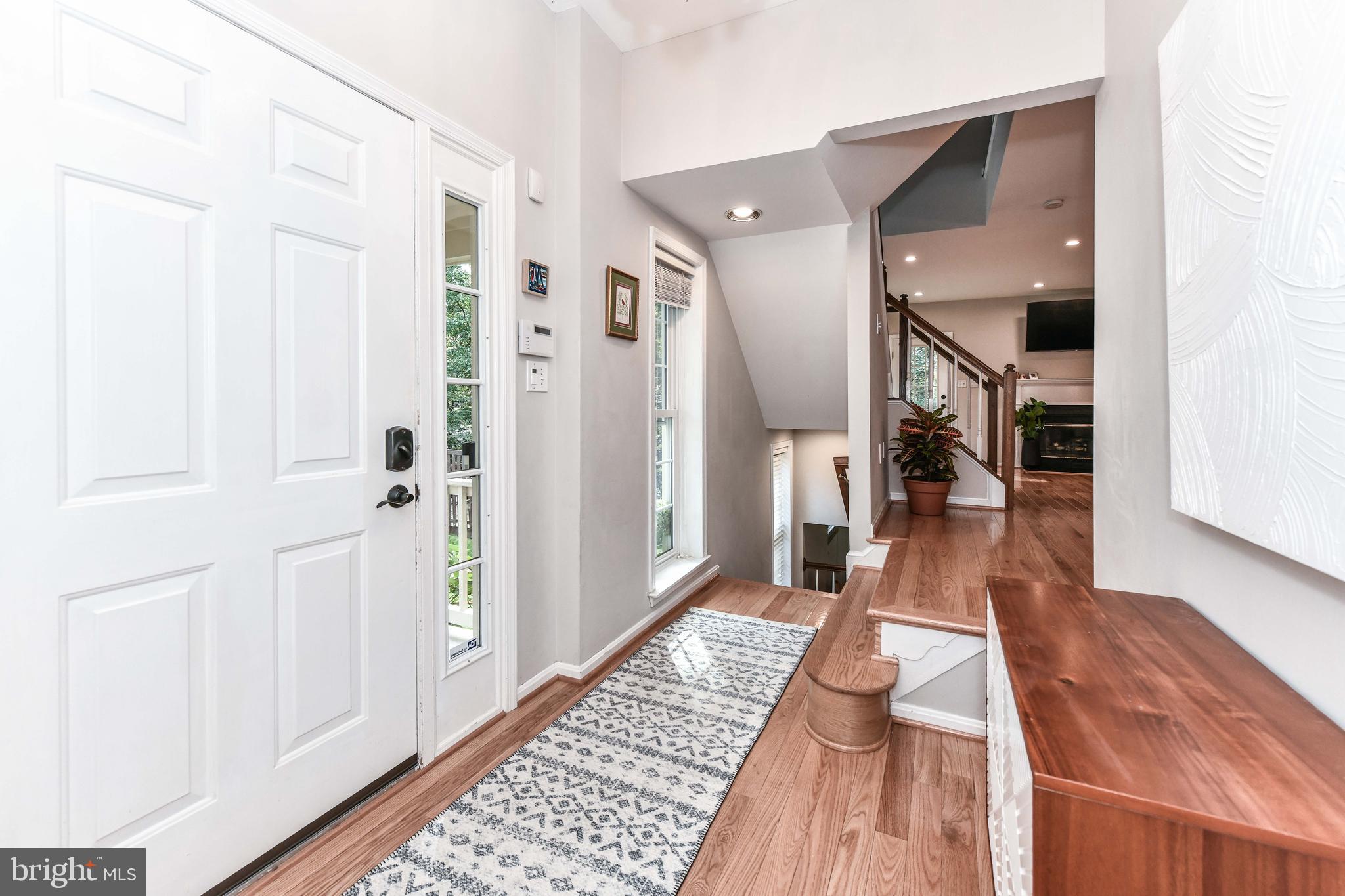 11790 Great Owl Circle Reston, VA 20194 - Photo 7 of 54 Inviting entrance!