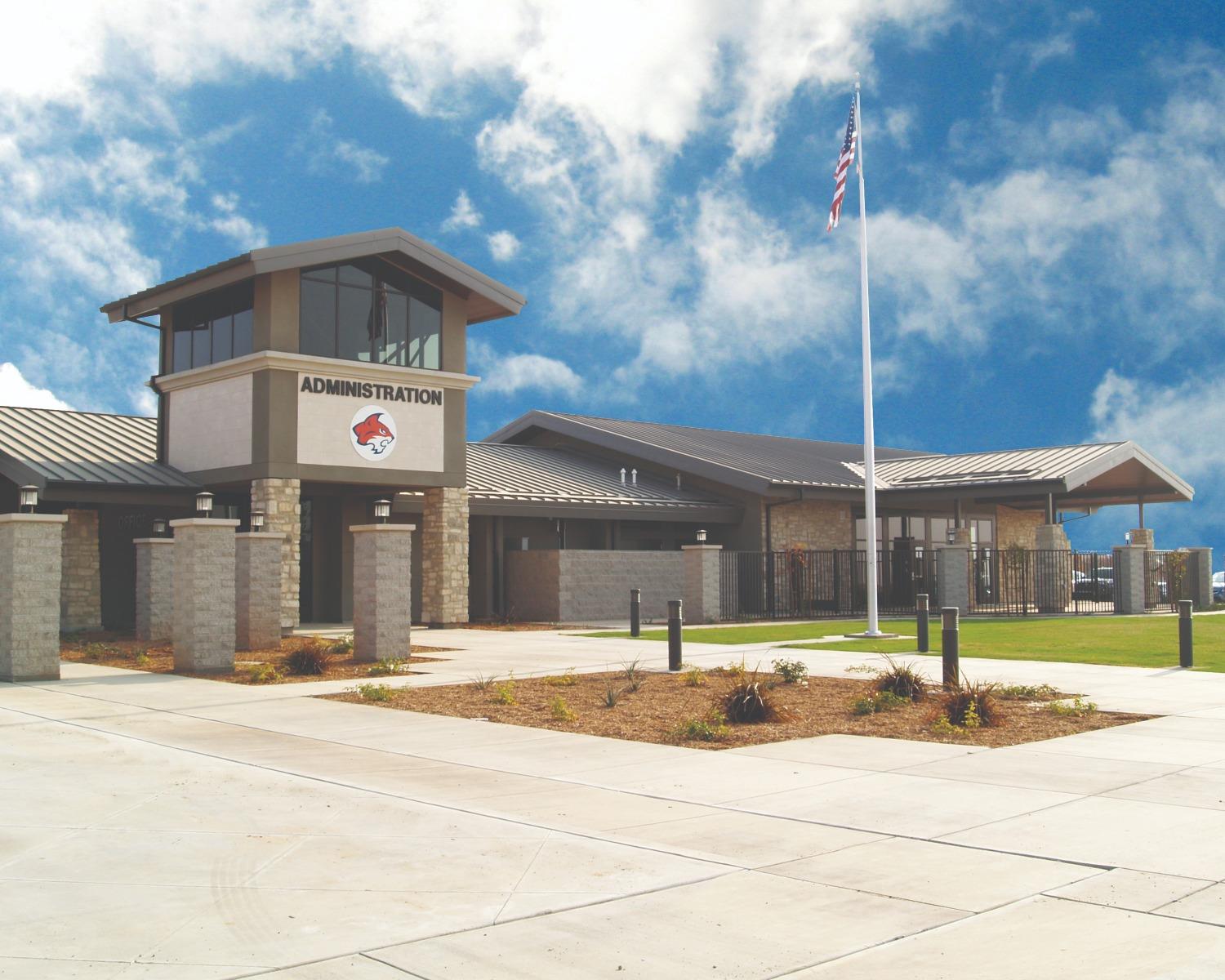 957 Horizon Drive Madera, CA 93636 - Photo 15 of 18 a view of a building with a street