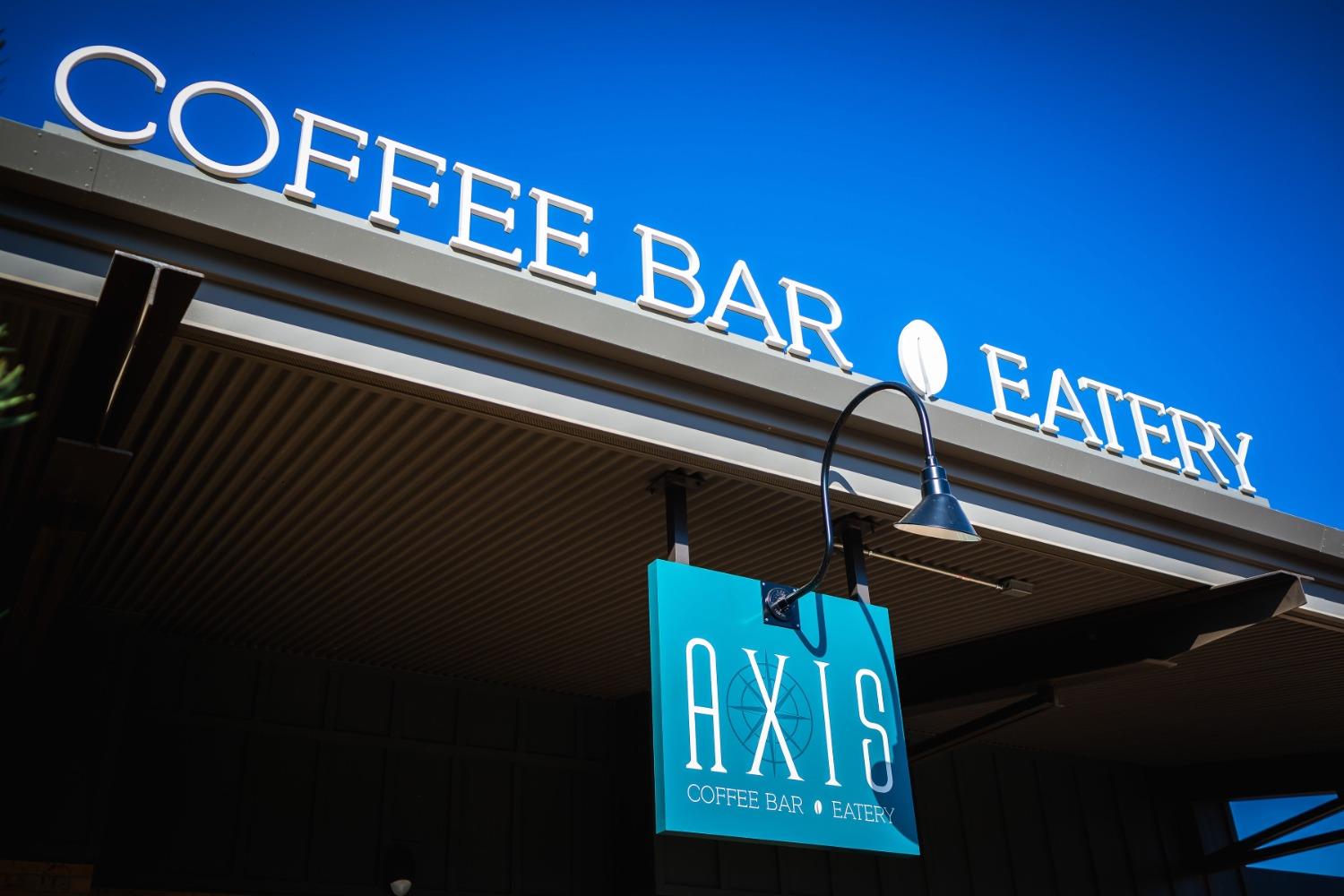 957 Horizon Drive Madera, CA 93636 - Photo 7 of 18 a close up of a street sign