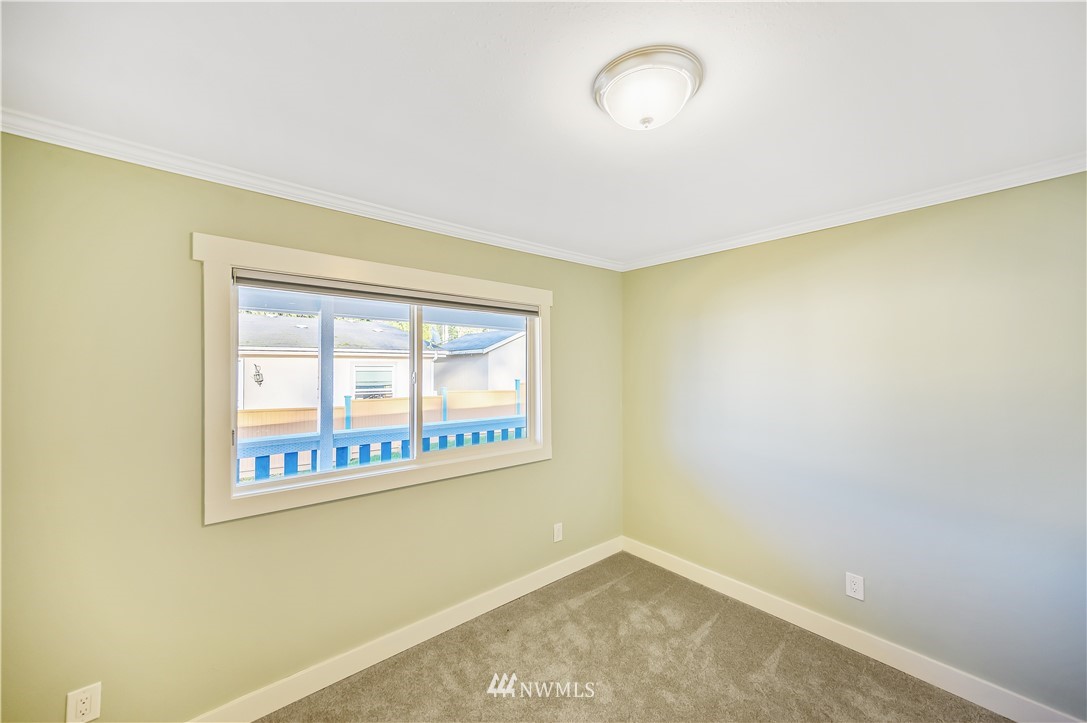 2813 Haxton Way Bellingham, WA 98226 - Photo 11 of 35