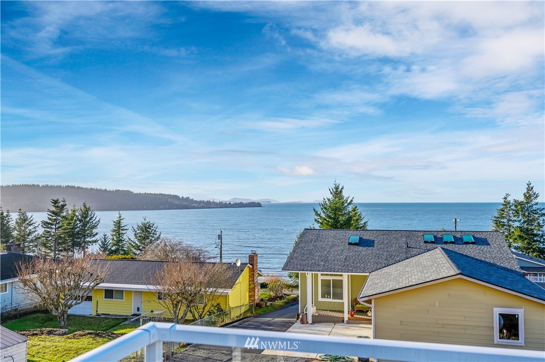 2813 Haxton Way Bellingham, WA 98226 - Photo 18 of 35