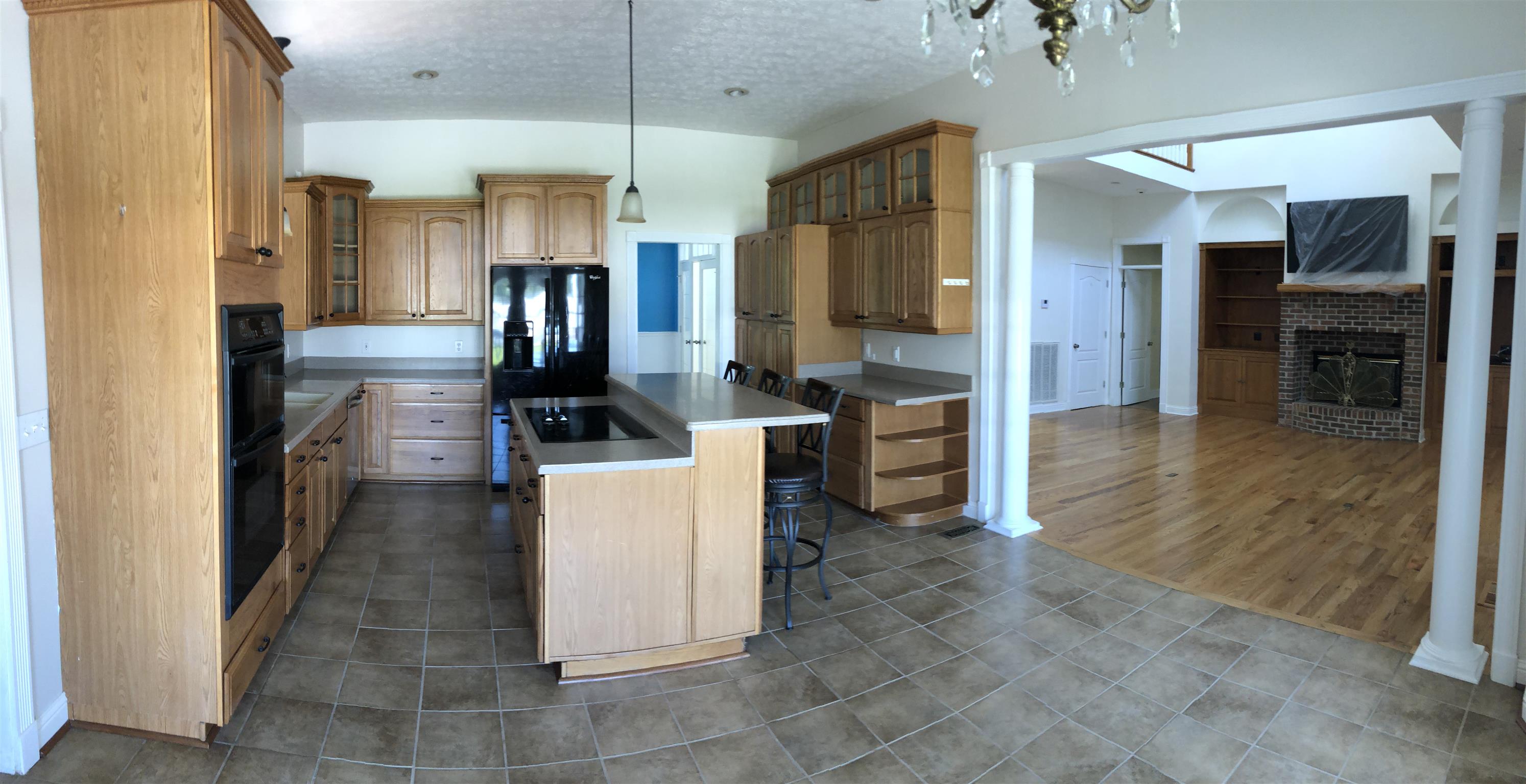5141 Minnis Road Springfield, TN 37172 - Photo 9 of 27 Tons of cabinet space! Pull out cabinet shelves and drawers!