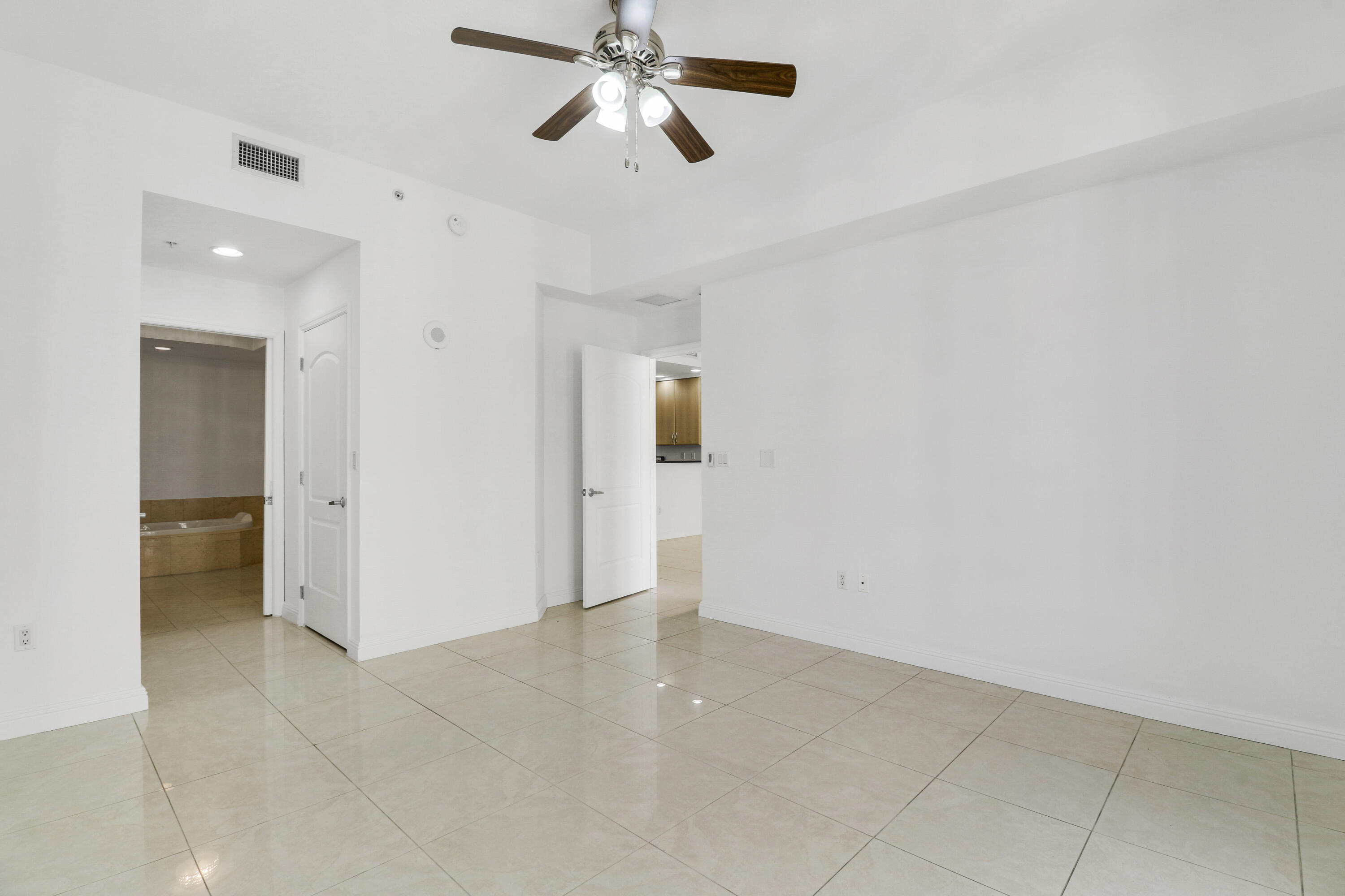 801 South Olive Avenue, Unit 1523 West Palm Beach, FL 33401 - Photo 17 of 38 Bedroom