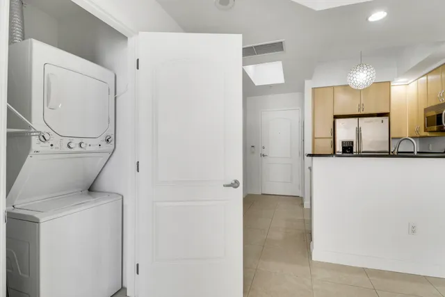 $2,900 | 801 South Olive Avenue, Unit 1523, West Palm Beach, FL 33401