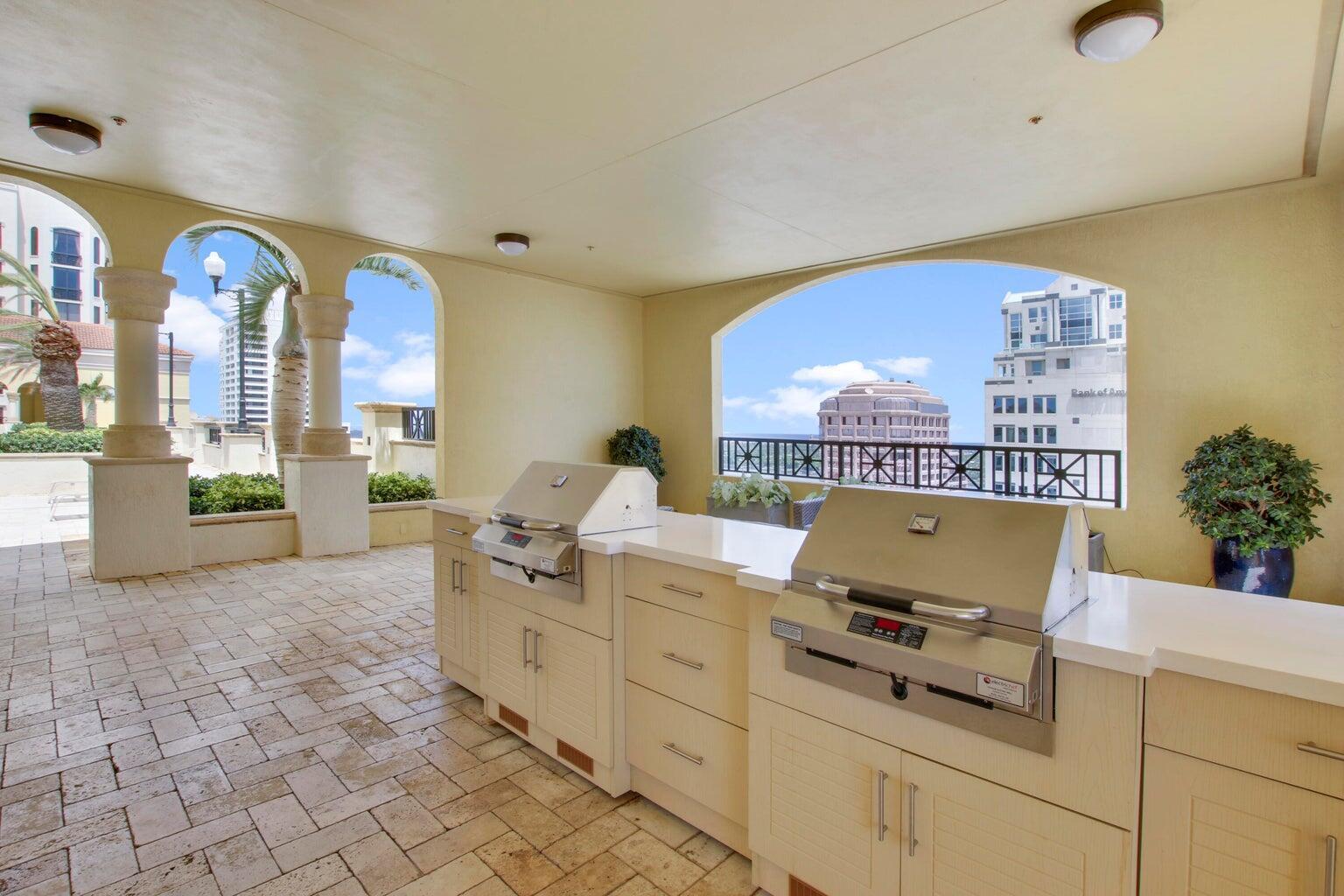 801 South Olive Avenue, Unit 1523 West Palm Beach, FL 33401 - Photo 27 of 38 Summer Kitchen