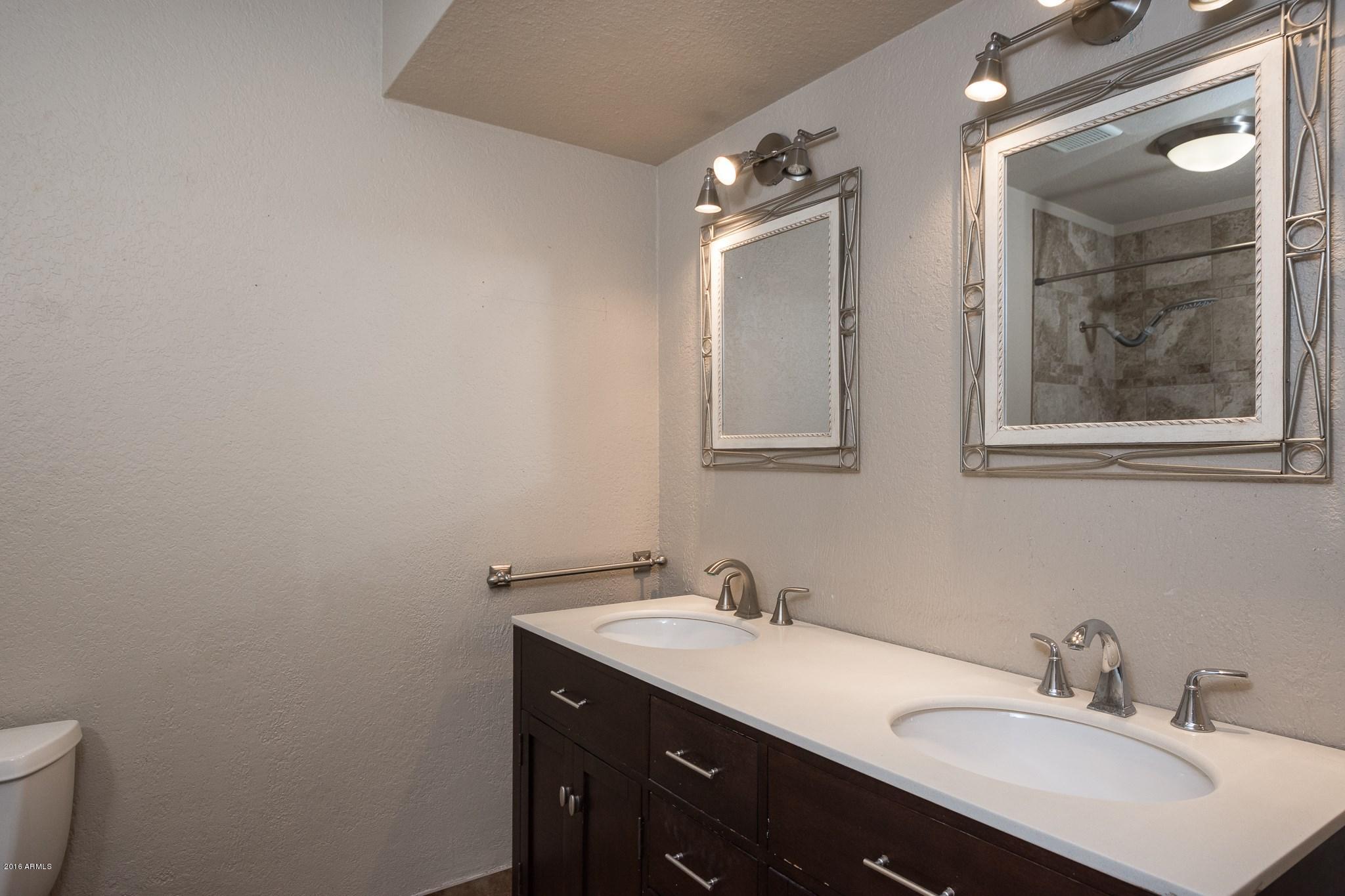 3635 East Bloomfield Road Phoenix, AZ 85032 - Photo 12 of 16 Guest Bath